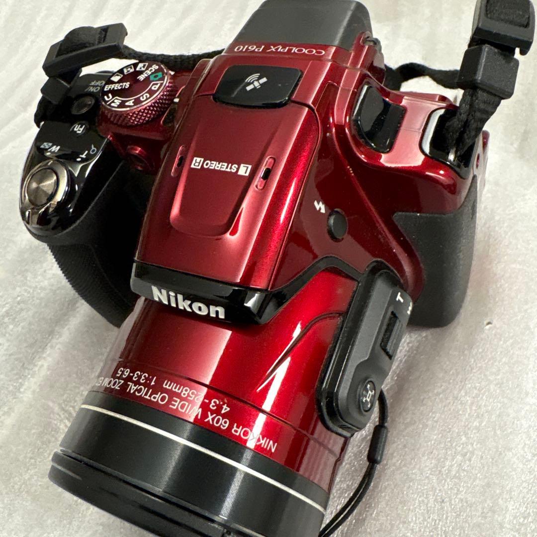 Nikon Coolpix P610 レッド