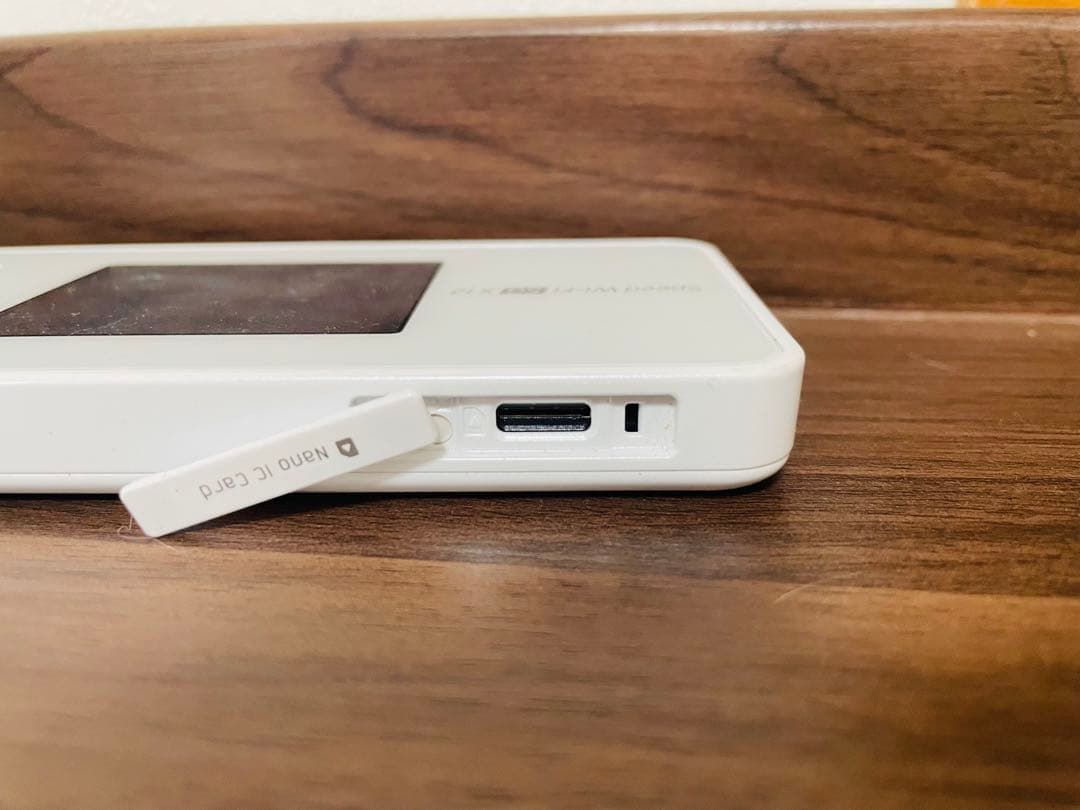 美品 KDDI Speed Wi-Fi 5G X12 SIMフリー NAR03