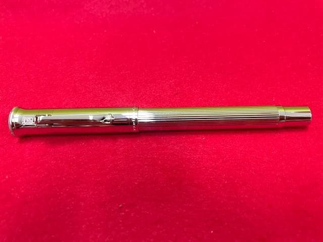 未使用品 ファーバーカステル万年筆 伯爵 プラチナコーティング 18k EF