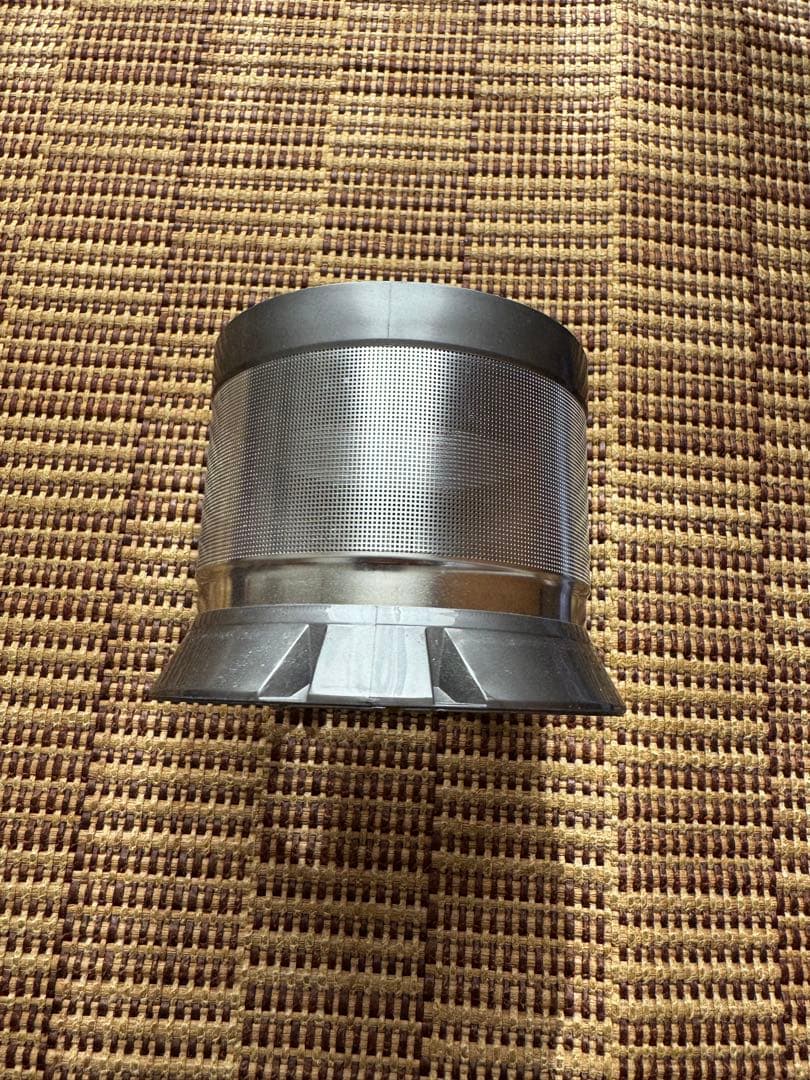 Dyson SV10 コードレス掃除機 本体【バッテリー稼働確認済み！】