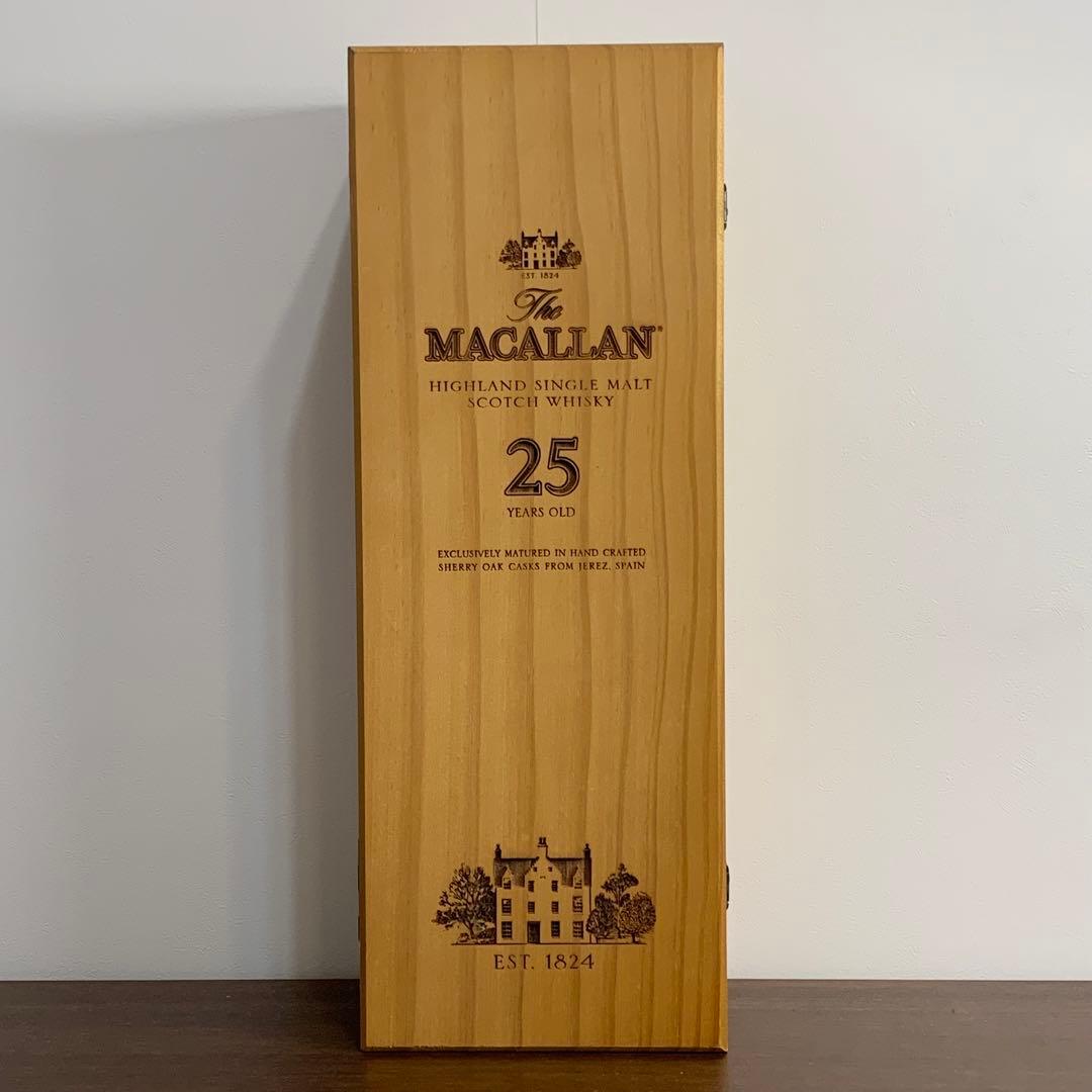 ⭐️マッカラン⭐️25年⭐️1824⭐️空箱のみ⭐️ウイスキー木箱⭐️希少品⭐️レア⭐️送料無料