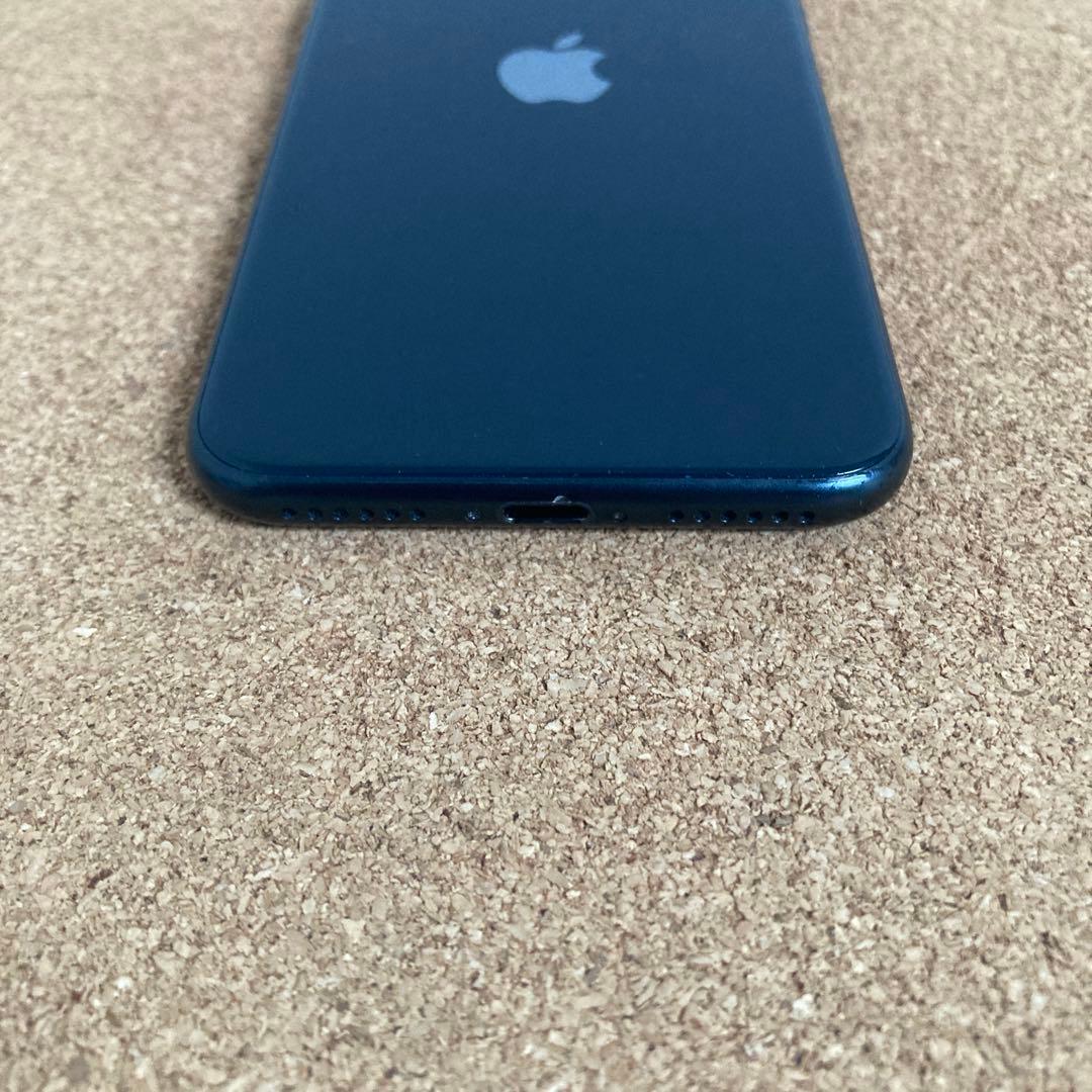 4199【早い者勝ち】電池新品☆iPhoneSE3 64GB SIMフリー☆