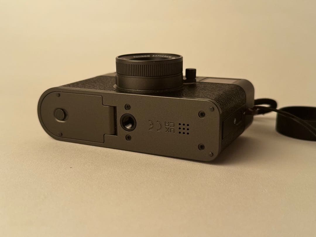 FUJIFILM X-half チャコールシルバー　ほぼ新品