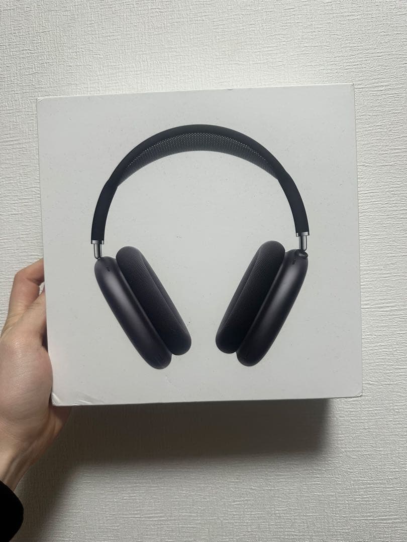 ヘッドホン AirPods max