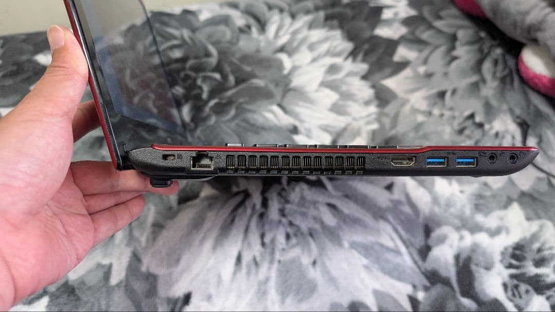 Windowsノート本体 NEC LaVie LS350/S
