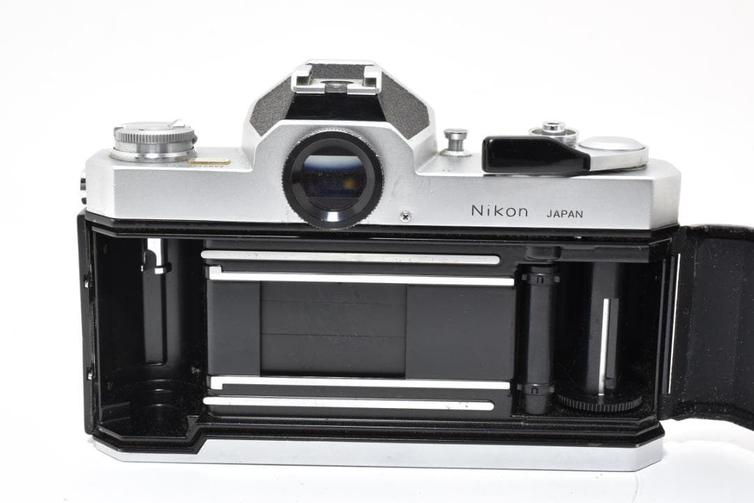 Nikon ニコマート FT2＋AI NIKKOR 50mm F2 カメラ