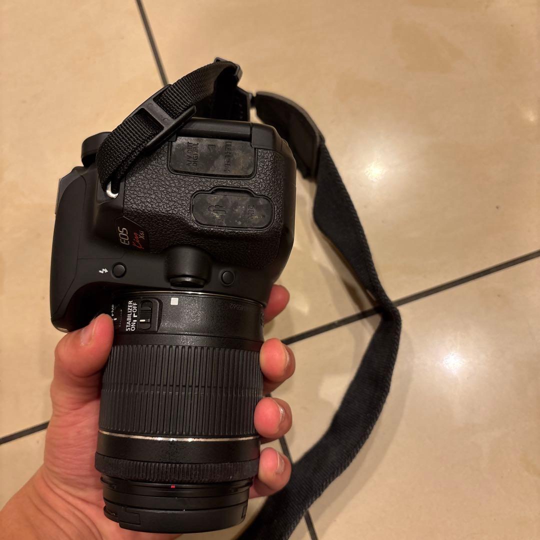 Canon EOS 2000D デジタル一眼レフカメラ