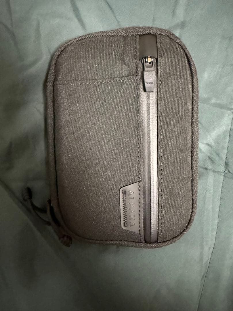 旅行かばん・小分けバッグ ALPAKA Admin Pouch Pro