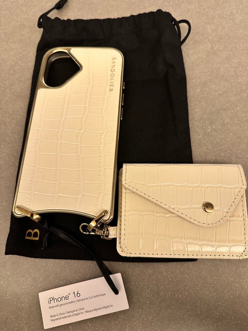 【BANDOLIER】スマホケース マグネットウォレット iPhone16