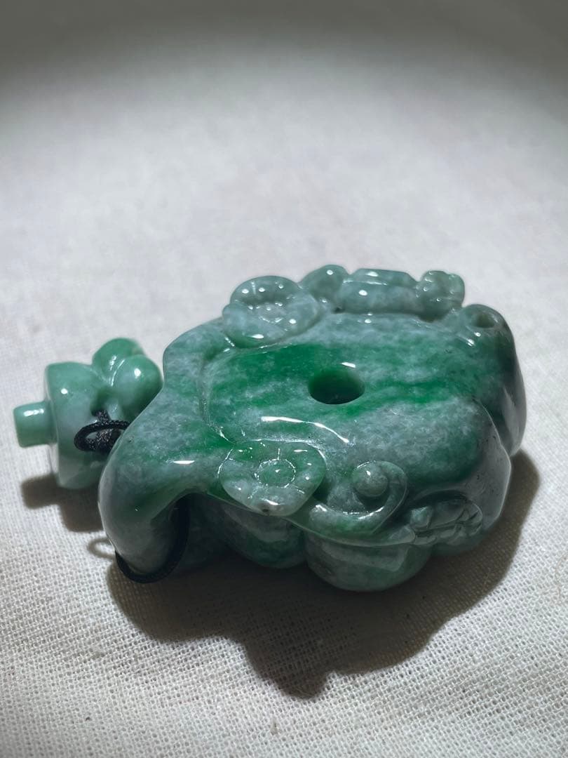 天然翡翠の茶壺 置物 きゅうす