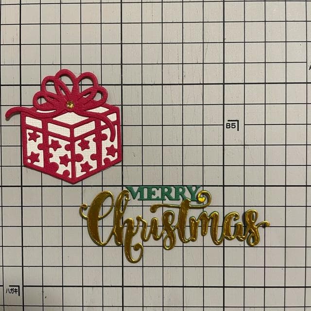 クリスマス　カッティングダイ・ファンシーヤーン糸のアソート　アルバム・カード素材