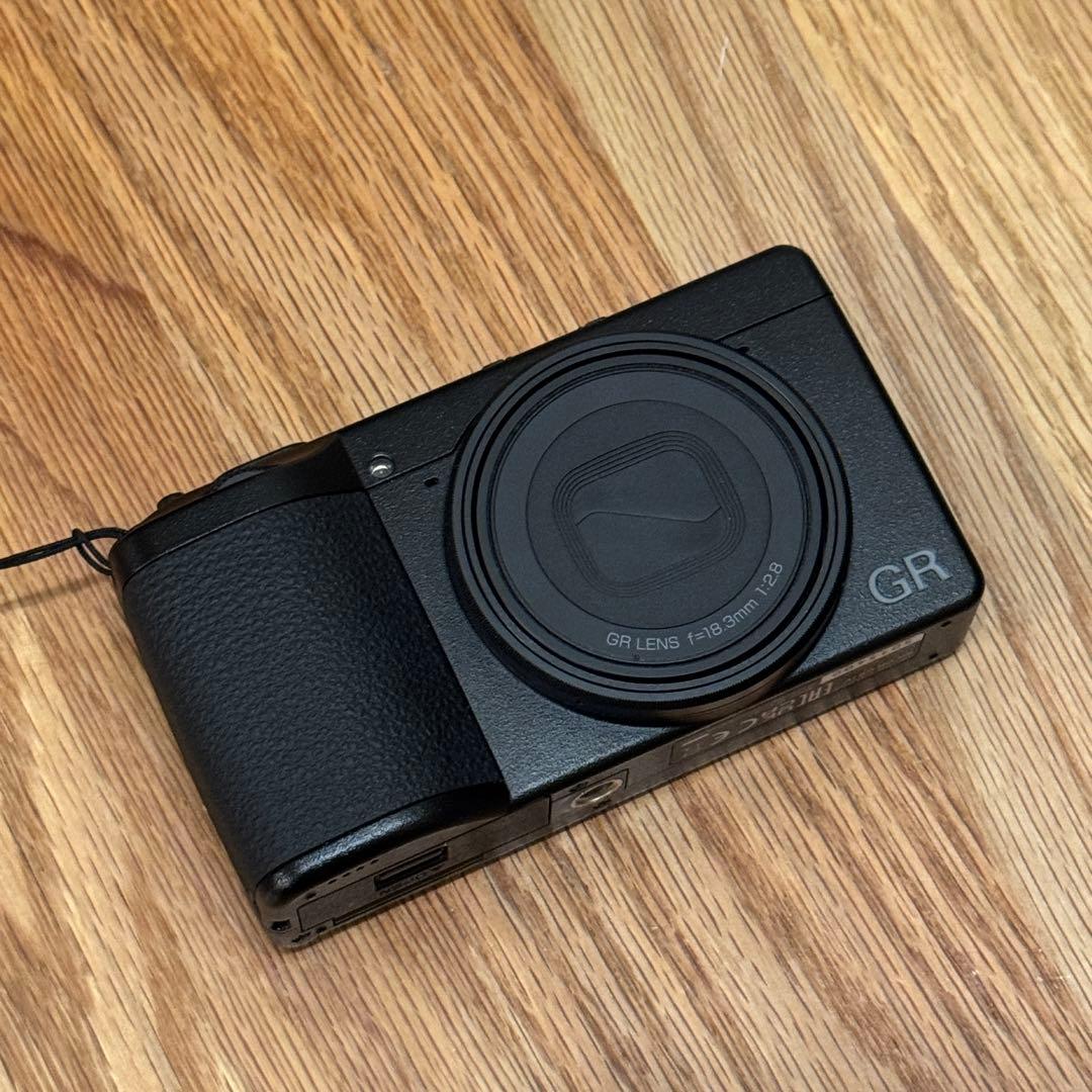 【未使用に近い】RICOH GR IV コンパクトデジタルカメラ 保証書あり
