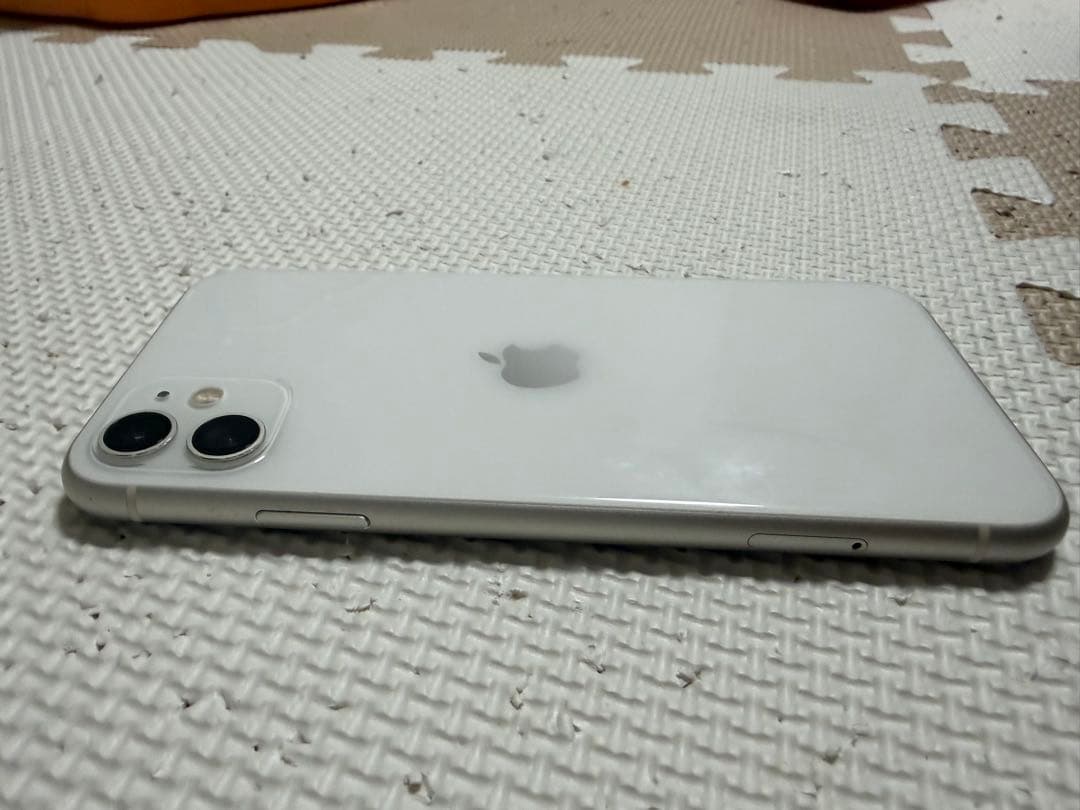 【本日発送】iPhone11 ホワイト 64G 本体のみ