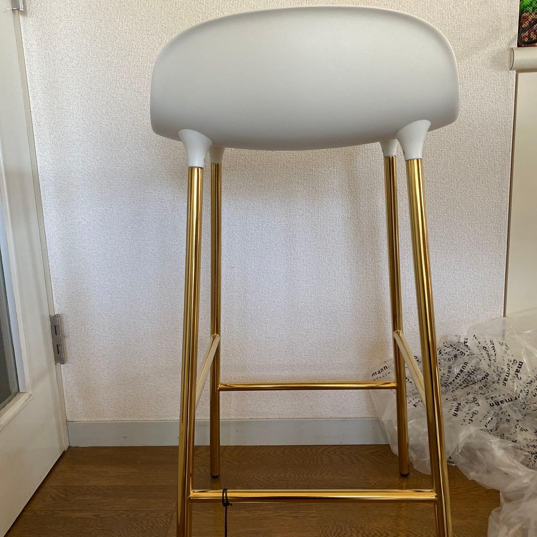 ホワイト バースツール 金属脚　ノーマンコペンハーゲン