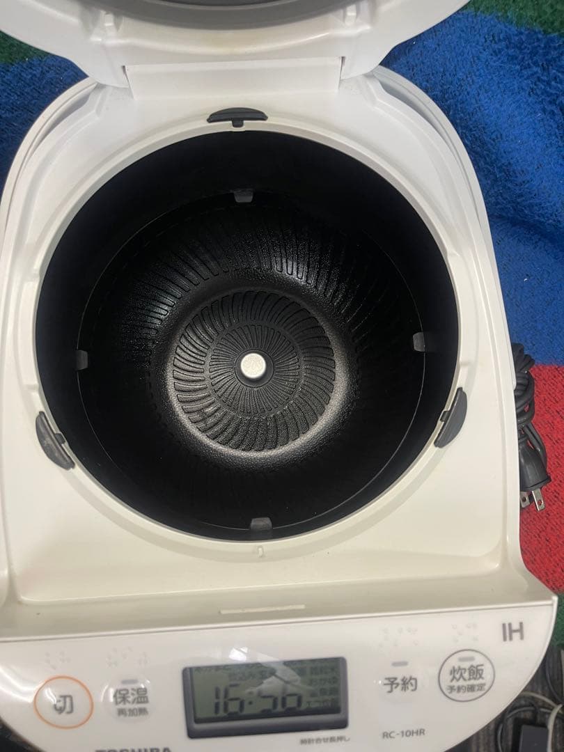 東芝 IH炊飯器 RC-10HR 5.5合炊き ホワイト TOSHIBA