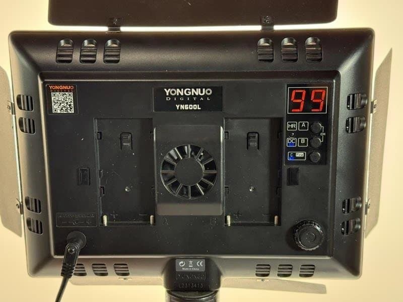 つ*読様 ⭐️YONHNU UN600L LEDスタジオビデオライト色温度調整可