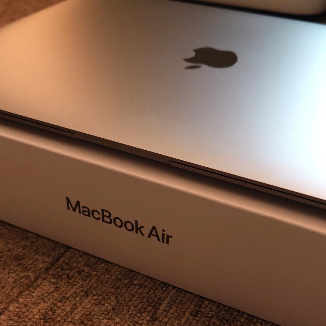 [美品] Apple MacBook Air 13inch 2020