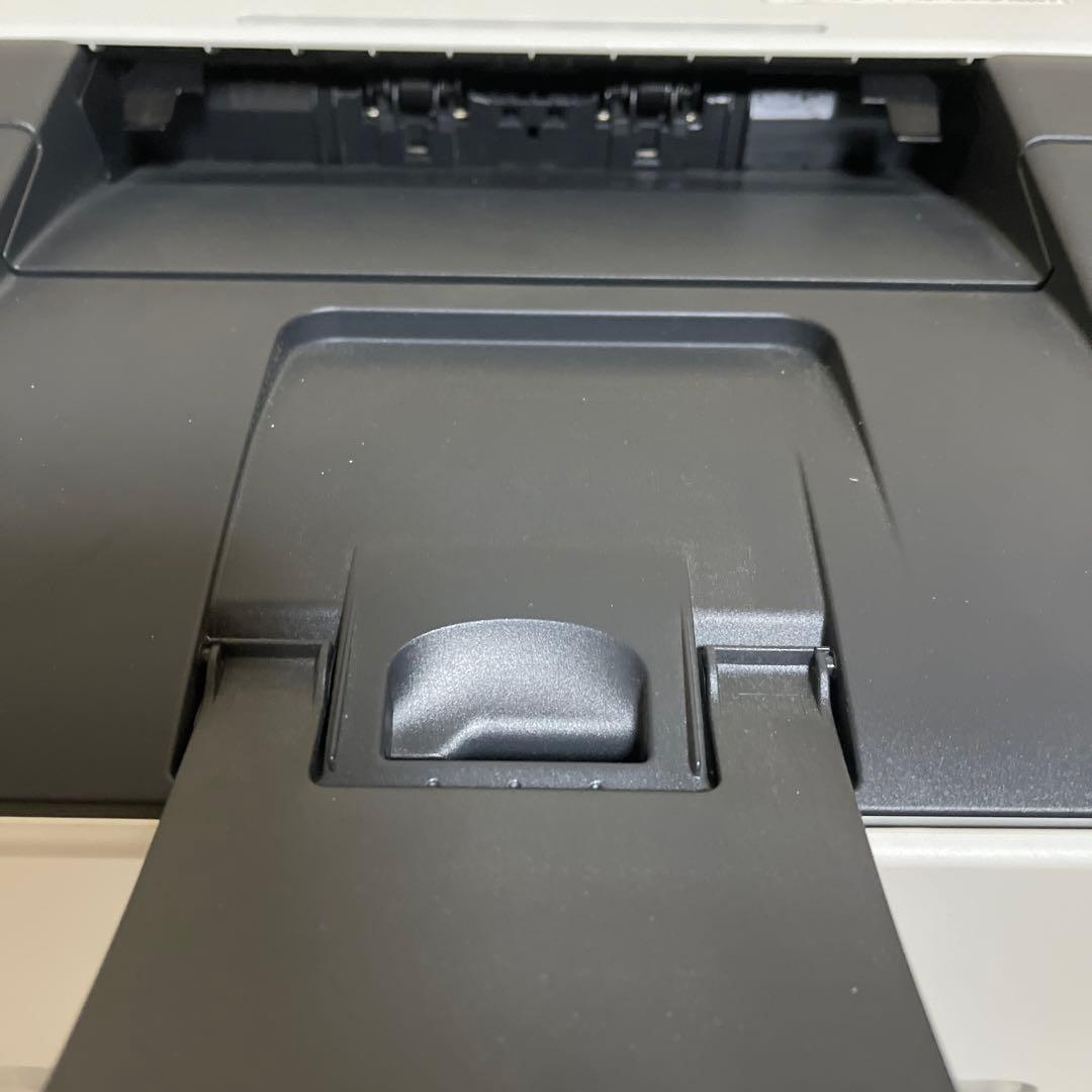 Canon Satera LBP7010Cレザープリンター