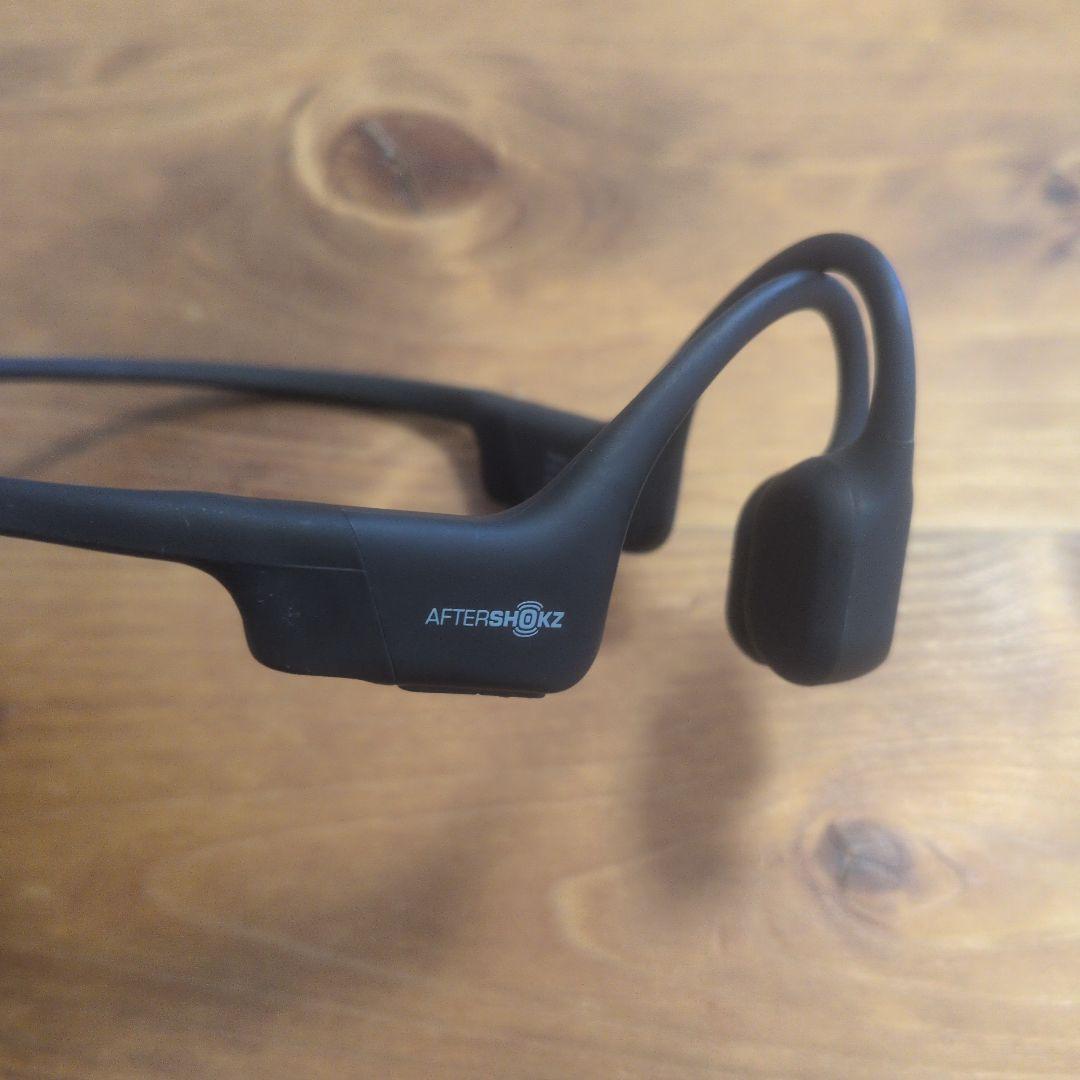 AFTERSHOKZ Black AS800 充電コードつき③