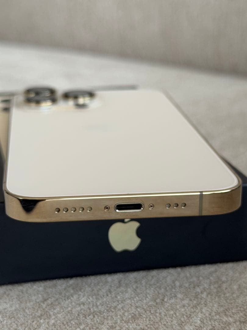 iPhone 13Pro ゴールド