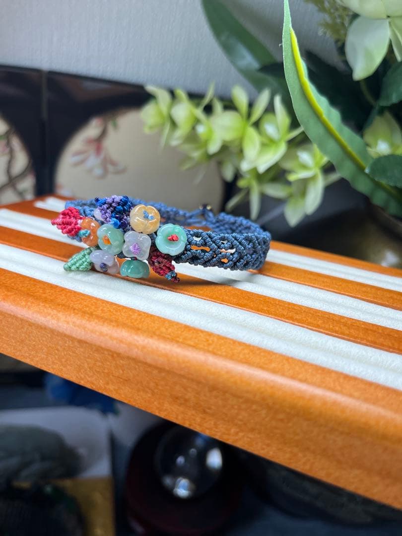超美品❣️ハンドメイド品‼️天然A貨翡翠　個性、大きめのモクセイの花手編みブレス