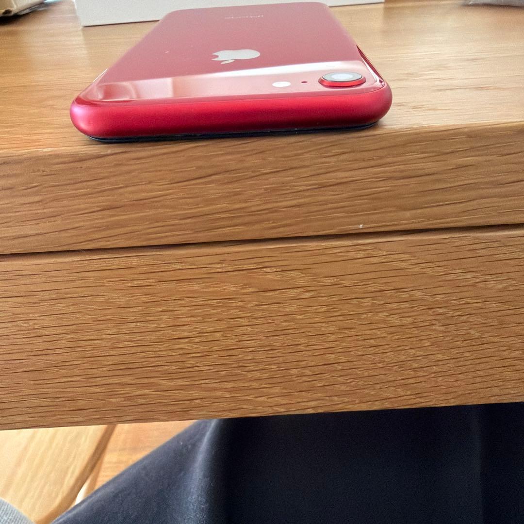 Apple iPhone８　レッド　256GB