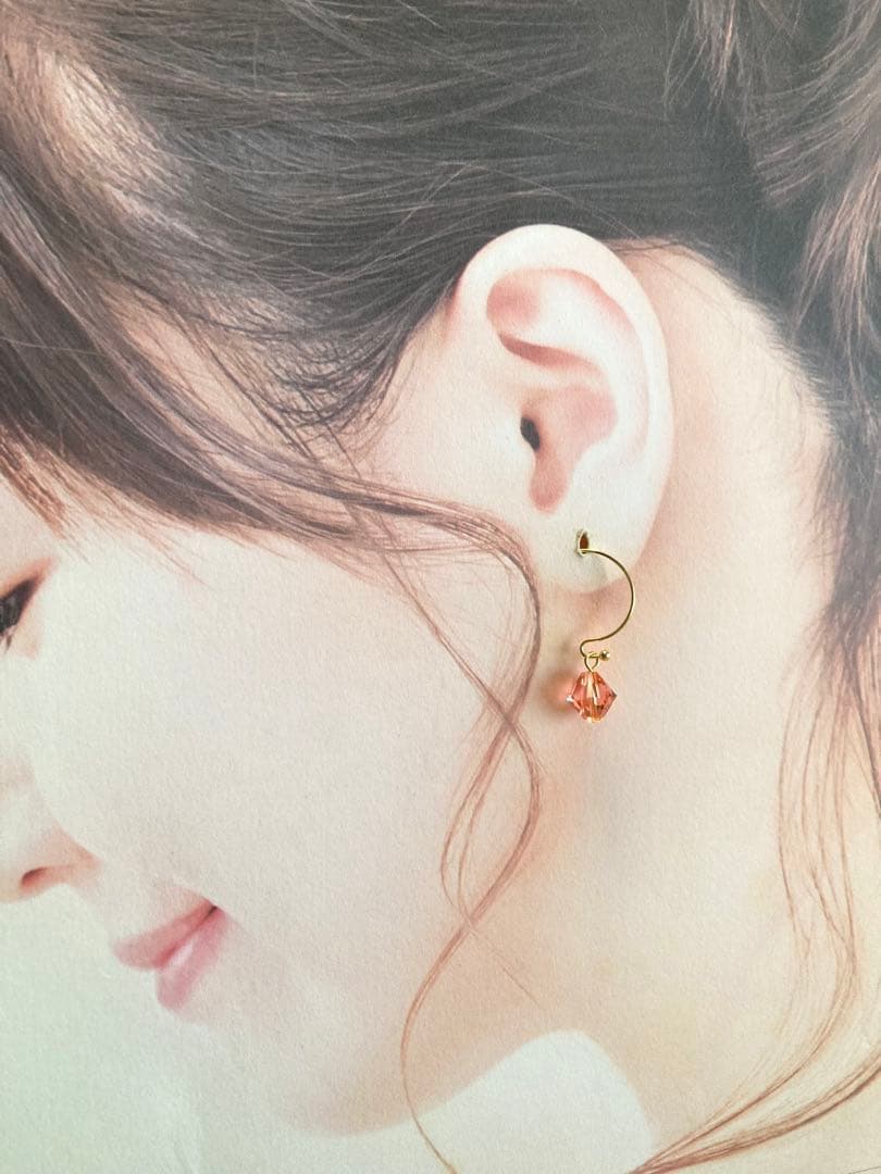 ☆スワロフスキー 8mm 1粒ピアス ハンドメイド 616