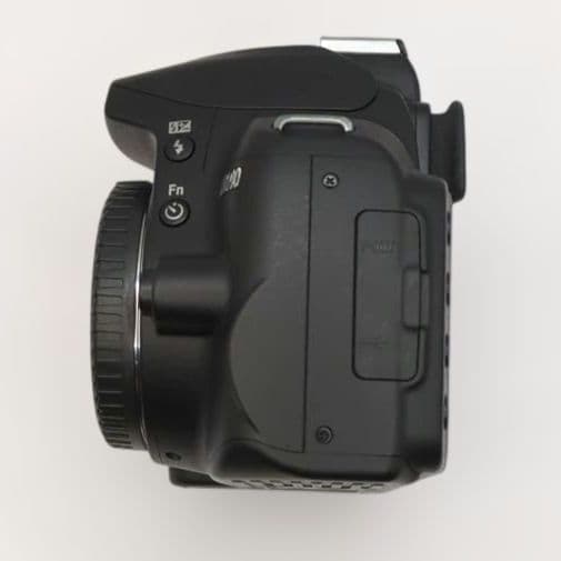 Nikon D3000 一眼レフカメラ CCDセンサー