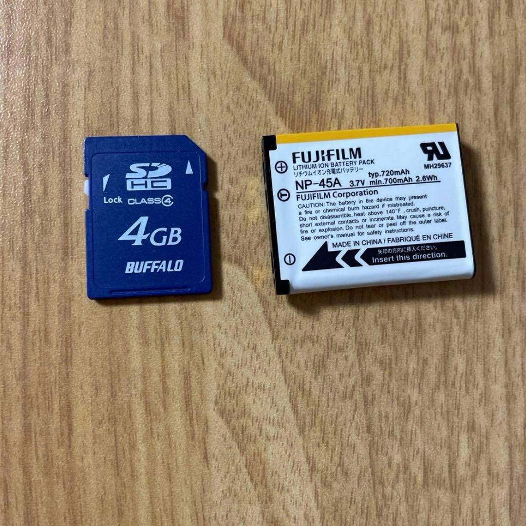 Fujifilm FinePix Z800EXR ゴールド