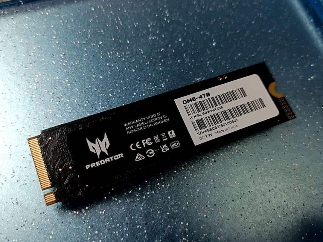 内蔵型SSD Predator GM6 M.2 SSD4TB NVMe PCIe Gen4x4