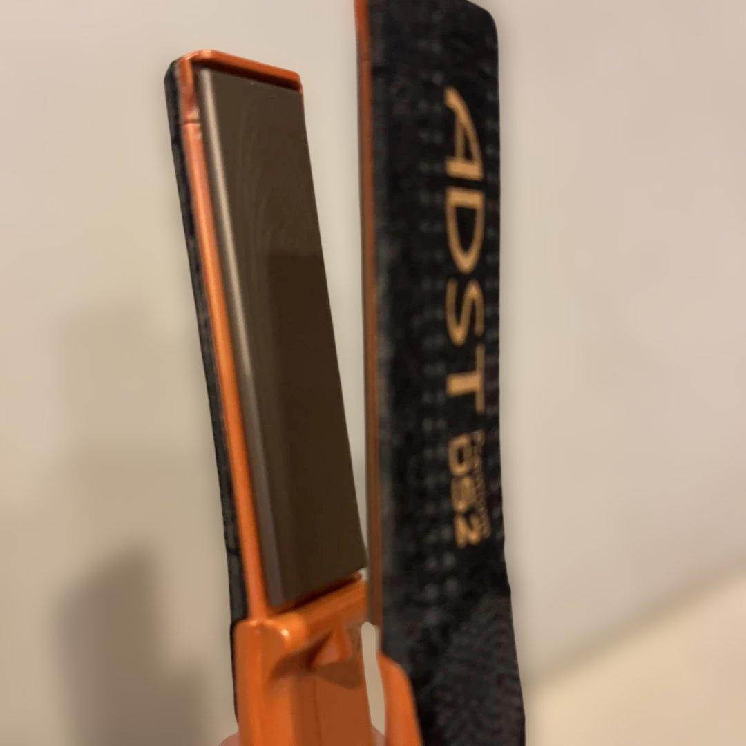 ADST DS2 ストレートヘアアイロン オレンジ（ジャンク品） 匿名取引