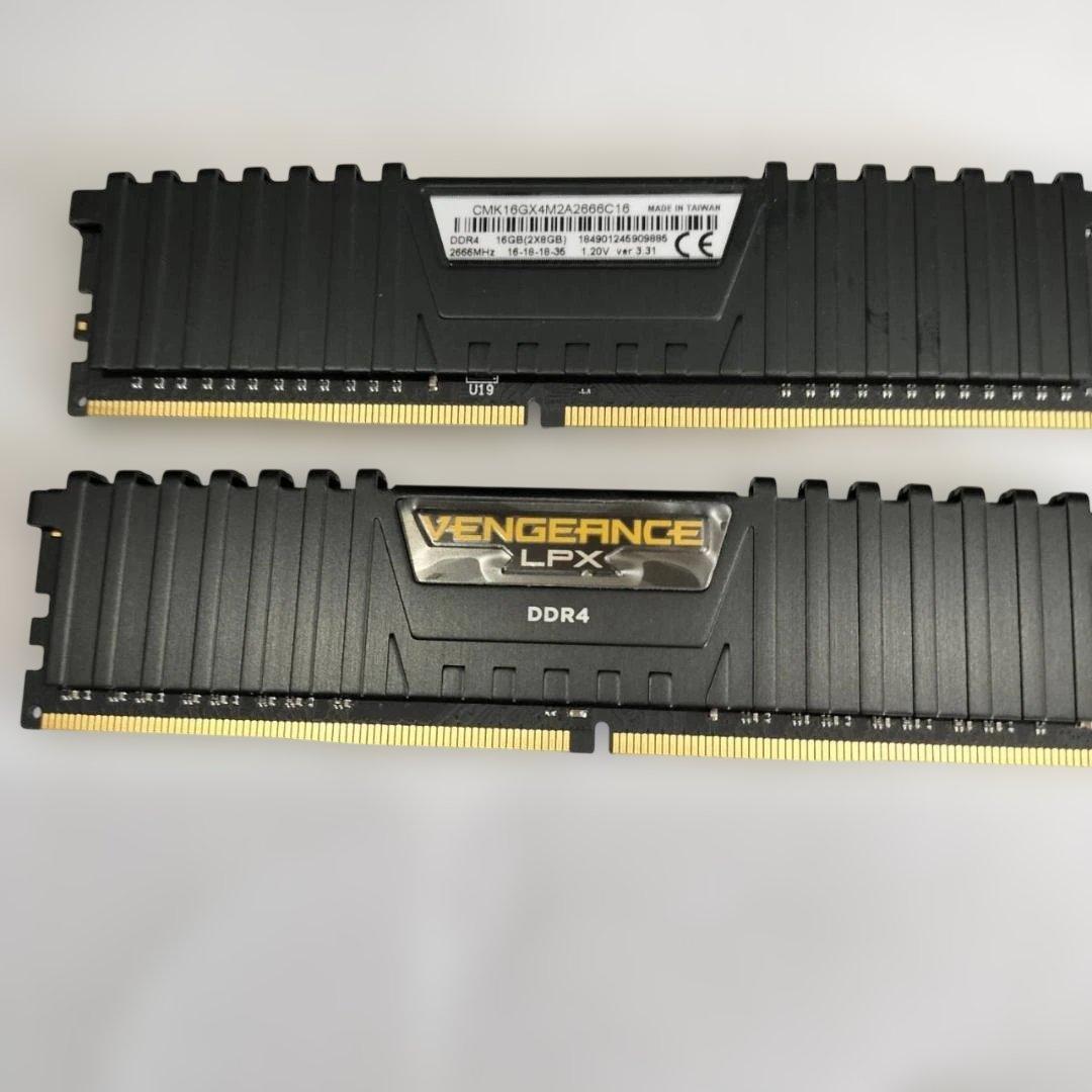 Corsair Vengeance LPX DDR4 メモリー 16GB
