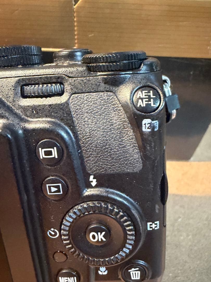 NIKON coolpix p7000 コンデジ　付属品全てあり 動作確認済み