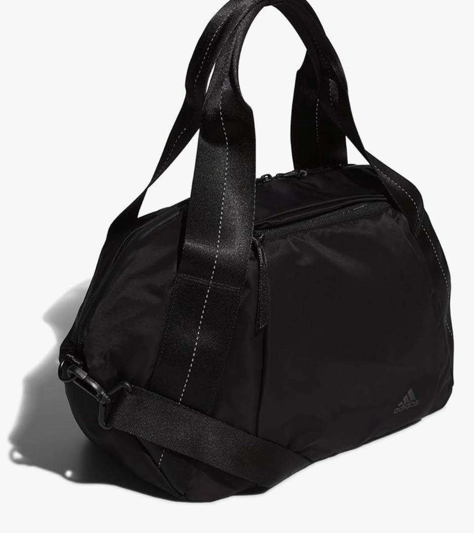 新品✨adidas FAV スポーツダッフルバッグ　S ブラック　撥水 高耐久