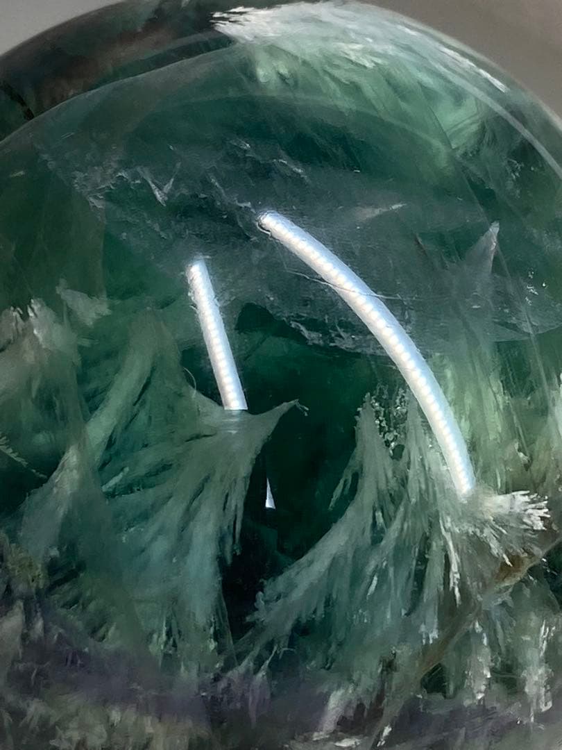 T1048-19 エンジェルフェザーフローライト　虹入スフィア紫ブルーグリーン