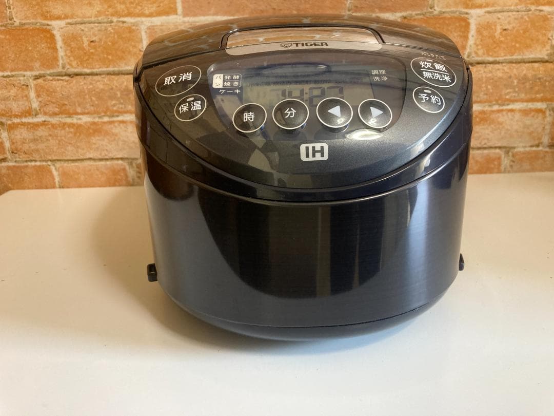 ★美品★TIGER IHジャー炊飯器 JPW-B100 2022年製5.5合炊き