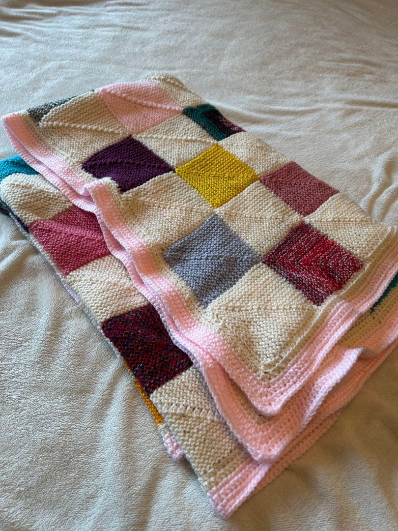 ハンドメイド　ブランケット マルチカバー　約139cm x 109cm
