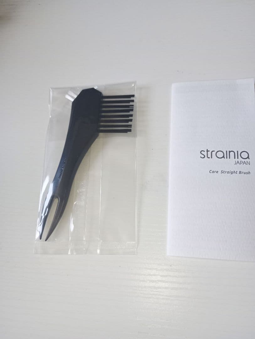 strania スカルプブラシ・コームセット
