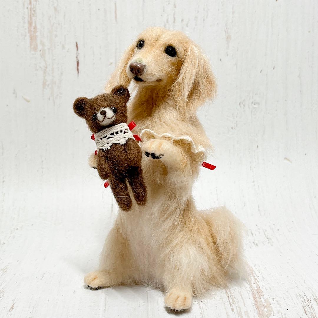 羊毛フェルト 犬 ミニチュアダックスフンド