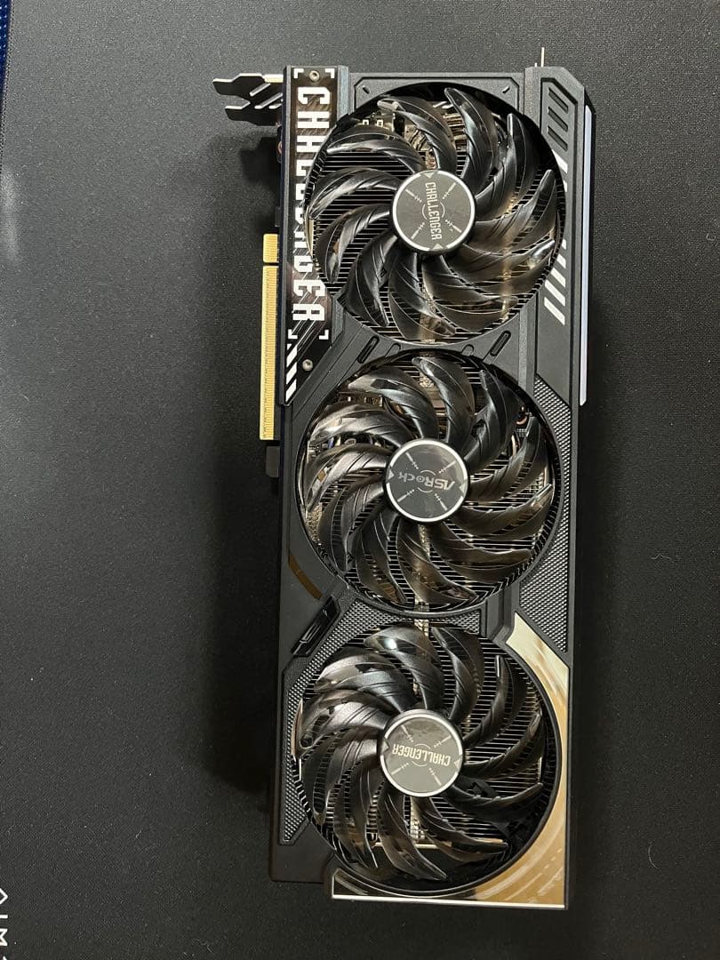 ASRock Radeon RX 9070 XT 16GB美品