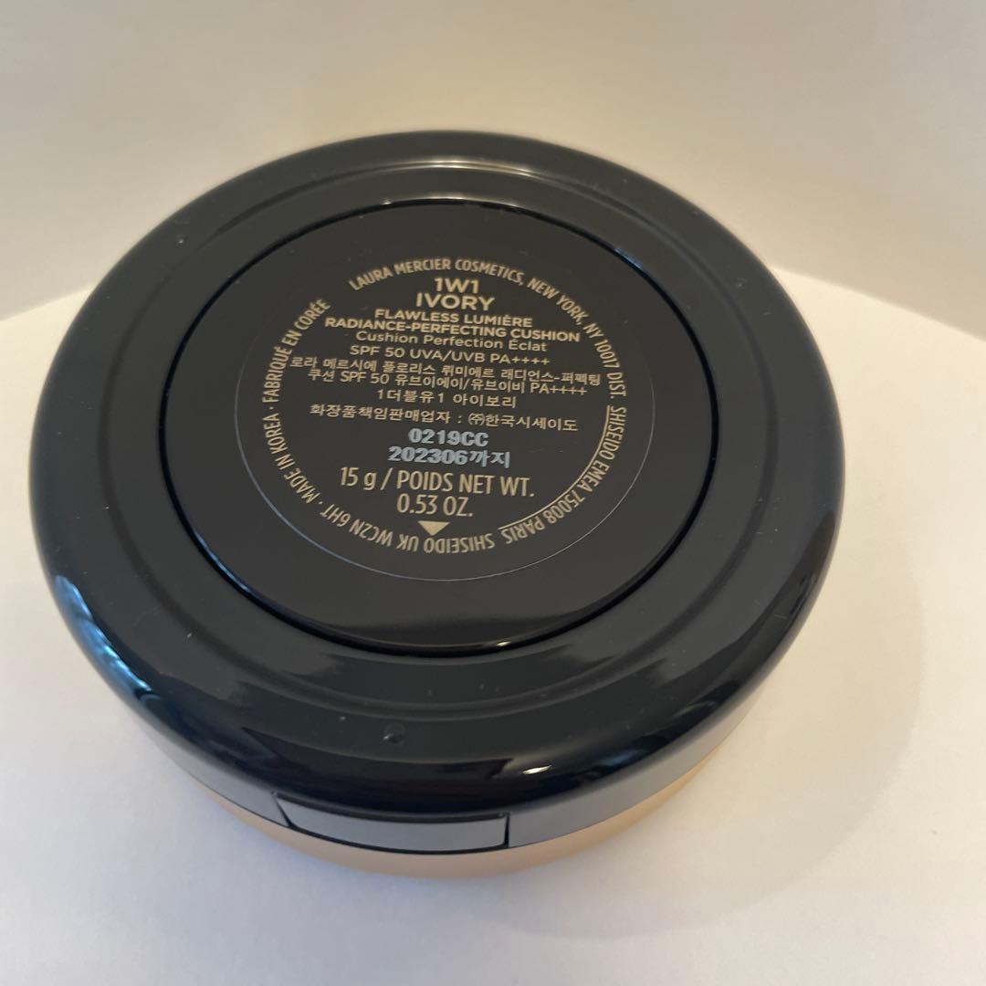 新品 フローレスルミエール ラディアンス パーフェクティング クッション 1W1