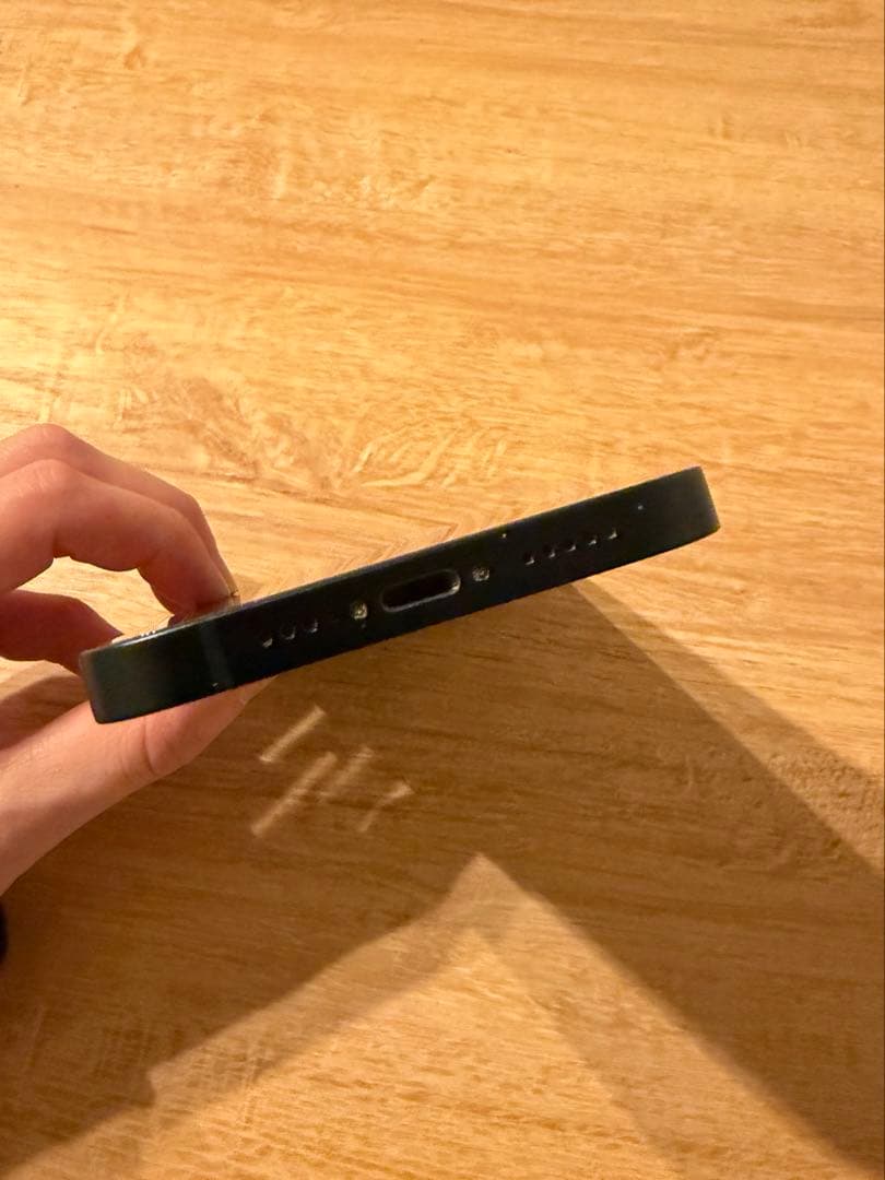 iPhone 13 本体 ミッドナイト 256GB SIMフリー