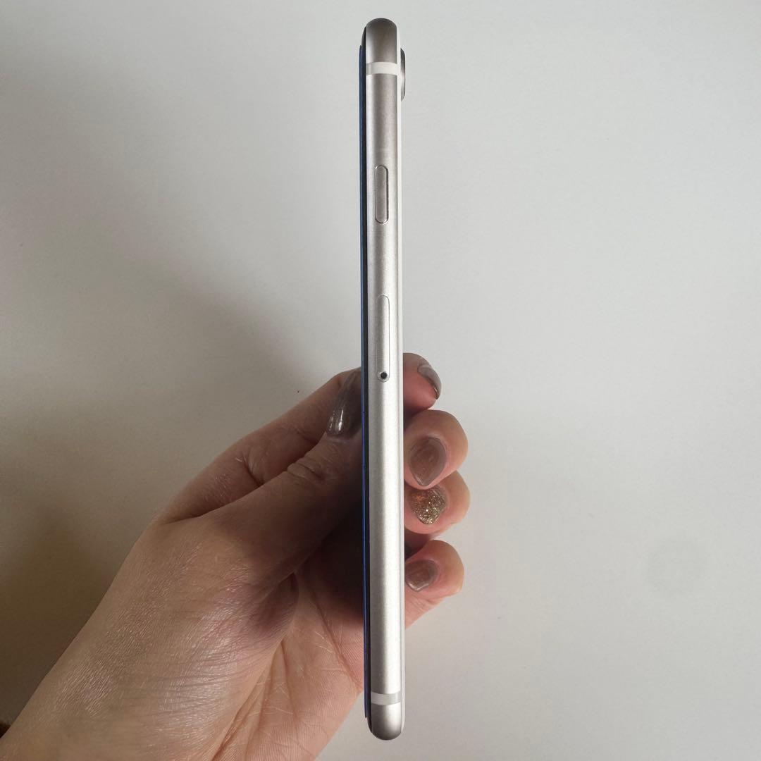 【iPhoneSE】128GB バッテリー残量85% SIMフリー ホワイト
