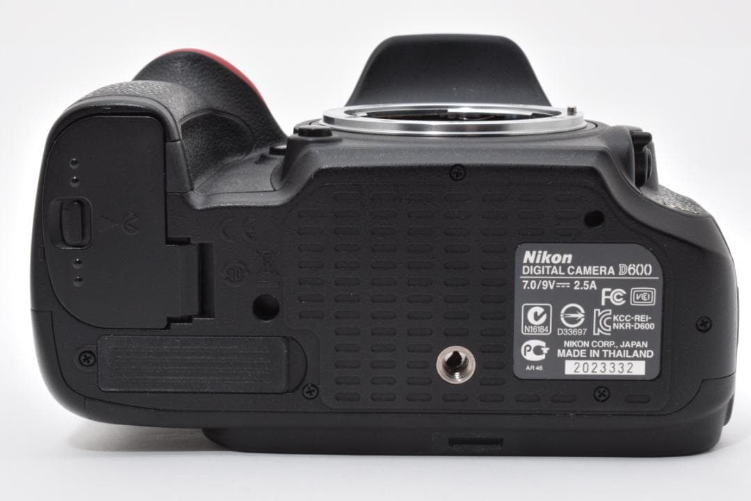 Nikon D600 デジタル一眼レフカメラ 本体　箱付き