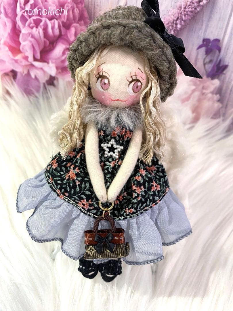 うさぽん❤️ゆるふわヘア❤️ドールチャーム❤️ハンドメイド ❤️カントリードール