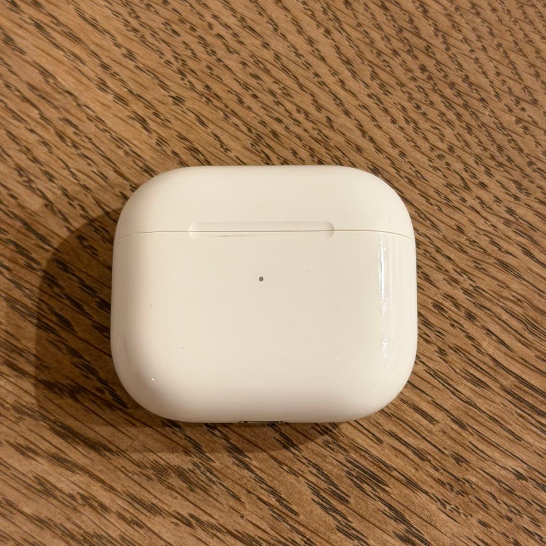 AirPods 第三世代 (充電ケース+本体)