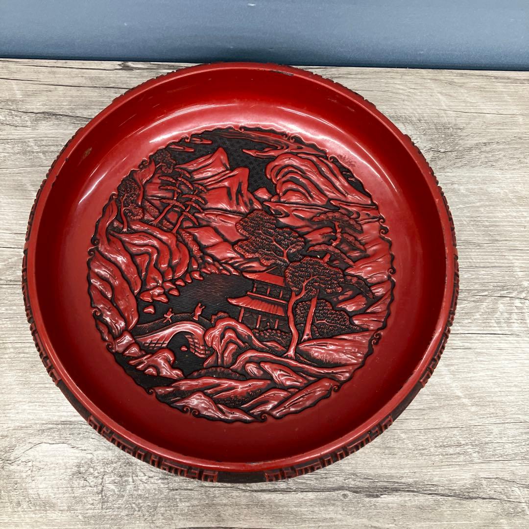 D-4 堆朱 丸盆 山水風景図 彫刻 漆器 盆 竹細工 竹編み 花籠 皿 雑貨