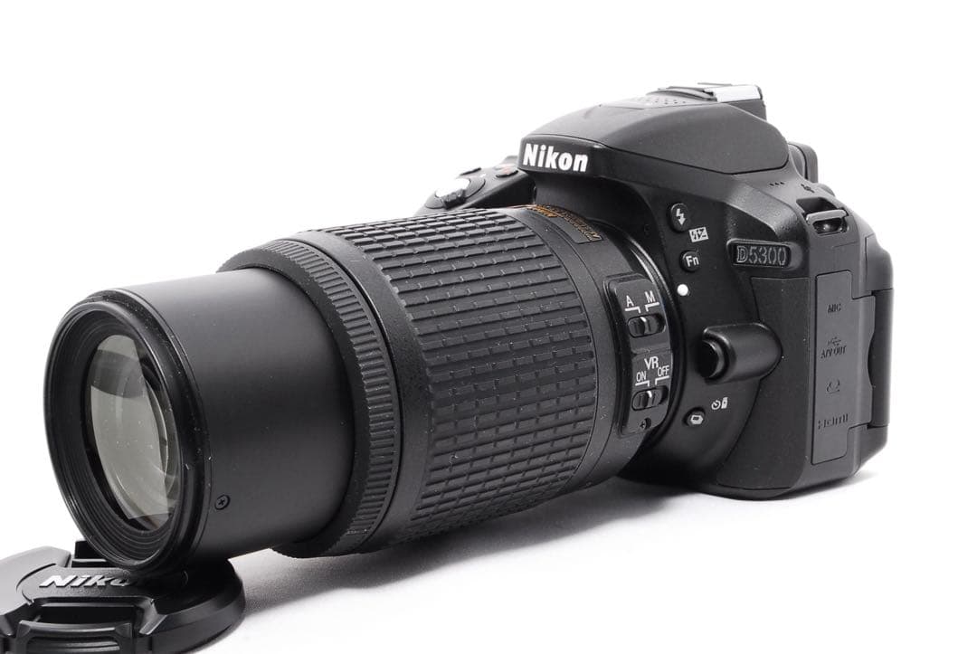 ◆Nikon D5300◆ショット数僅か◆新品級◆一眼レフカメラ◆WiFi転送◆