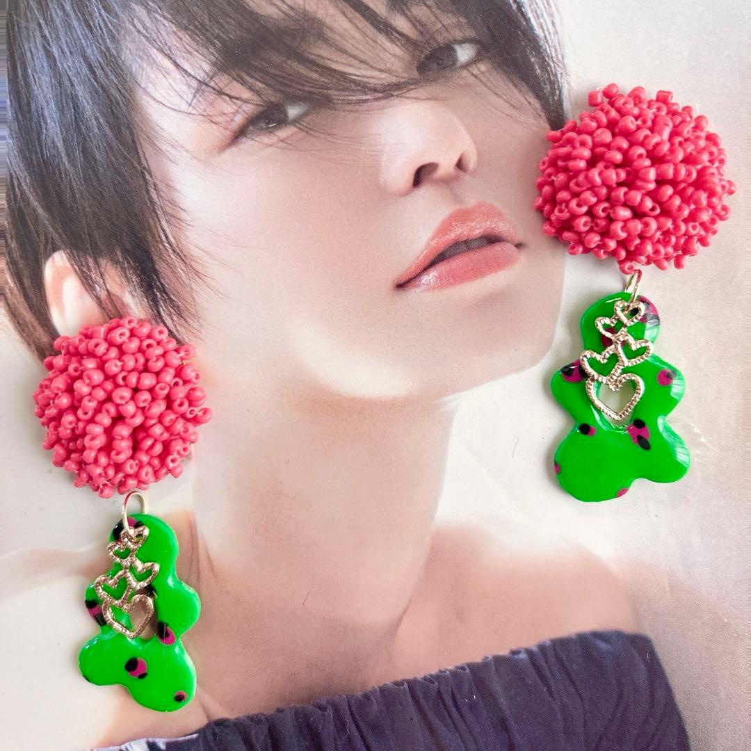 つぶつぶ 刺繍ビーズ×豹柄グリーン★ピアス✳︎イヤリング　個性的　ポリマークレイ