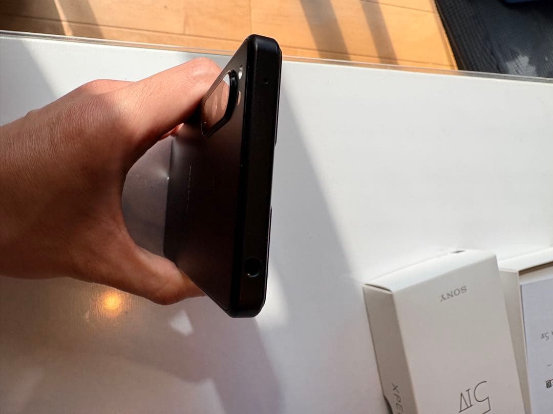純正ケースおまけ付き！Sony Xperia 5 IV 本体